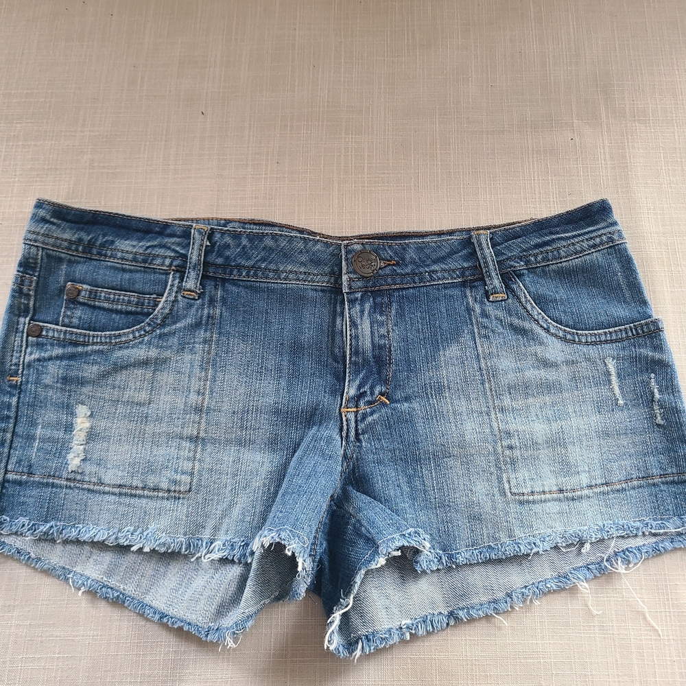 PROMO B2G1 FREE - Y2K Vintage Denim Shorts/ Cut-offs - Size 30